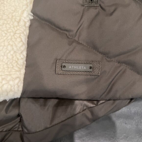 Athlete Faux Fur Puffer Vest Xs Winter Cozy Boho Cottage Core - Picture 8 of 11